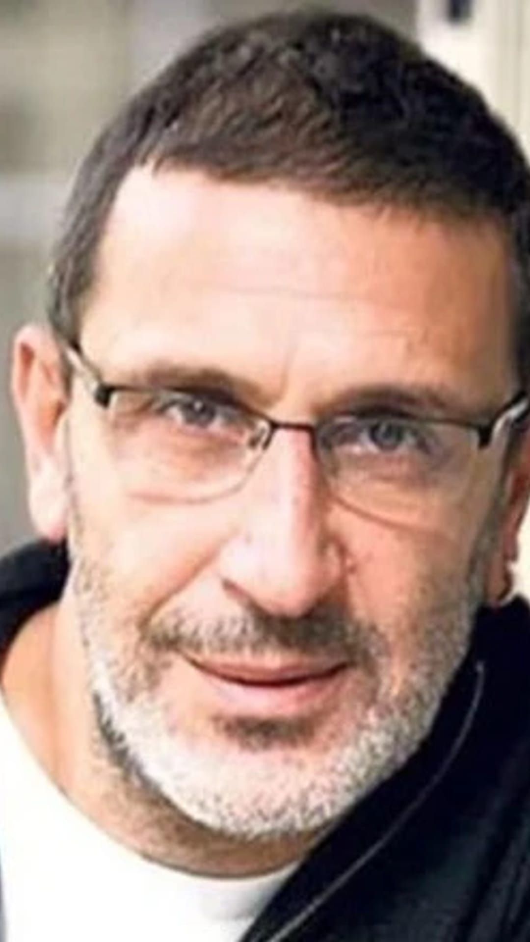 Cem Özer