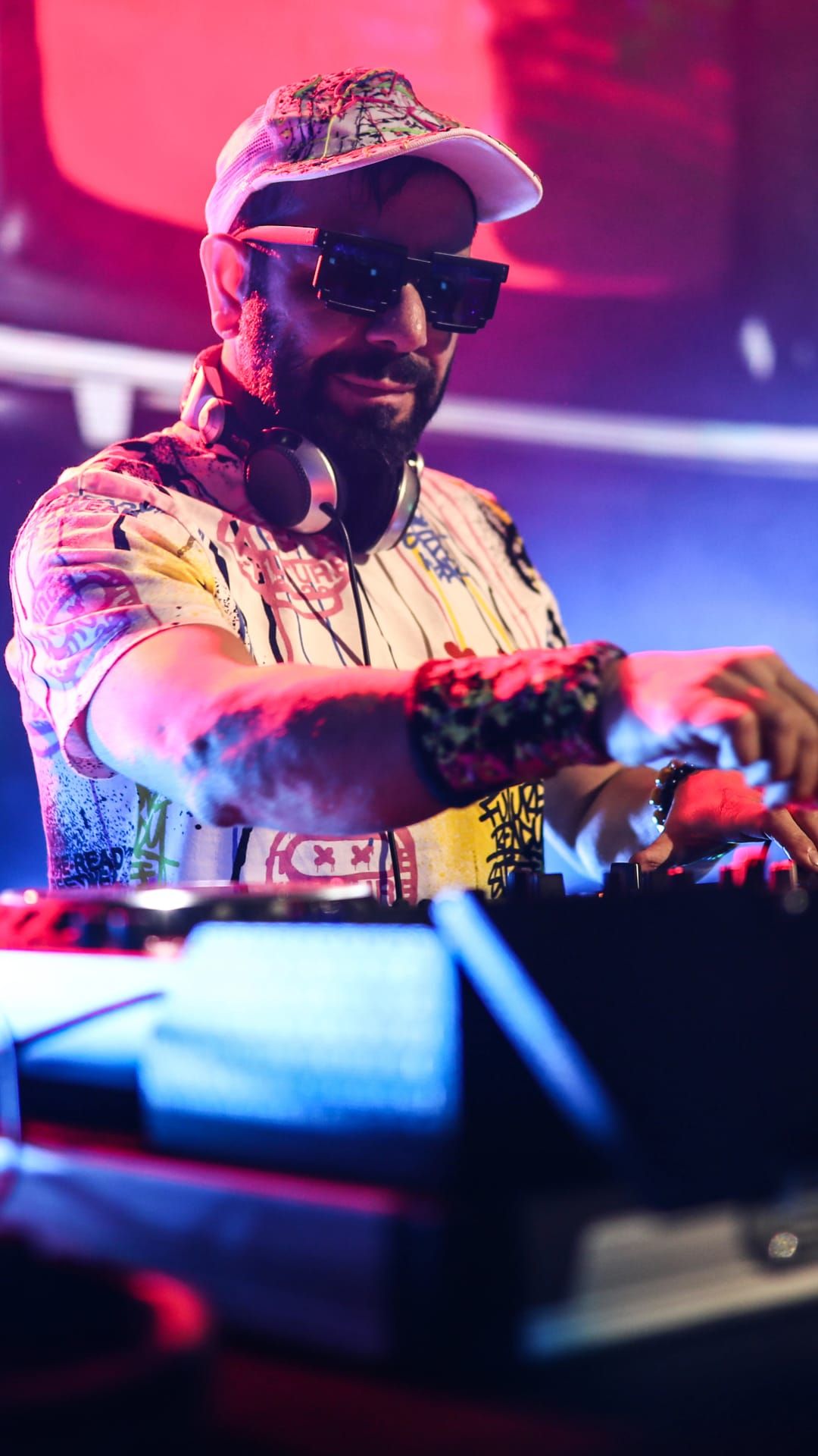 DJ Hakan Küfündür
